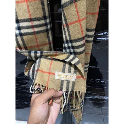 ผ้าพันคอ burberry ราคาพิเศษ 